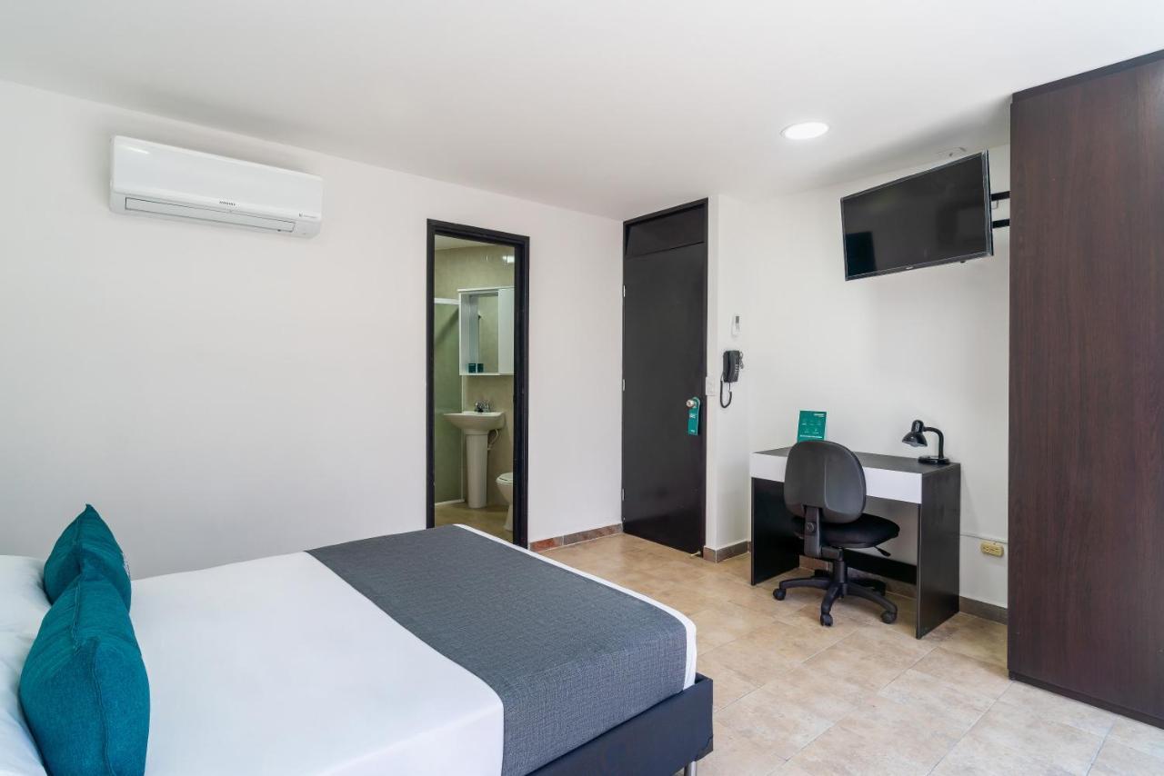 ホテル Ayenda Coliving La 78A メデジン エクステリア 写真
